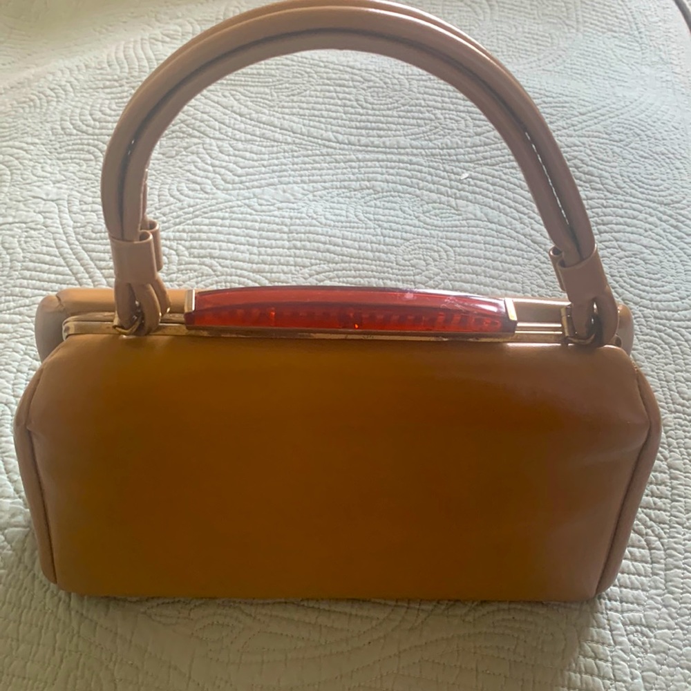 Vintage 1950’s Purse. Great condition. Simply Beautiful 🌹